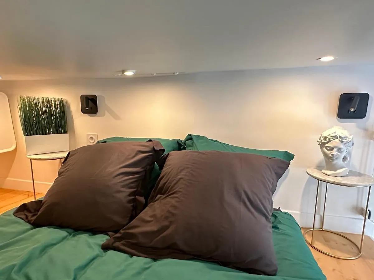 The Garden - Cosy Studio With Ac In The Very Center Of Paris 0*,  France