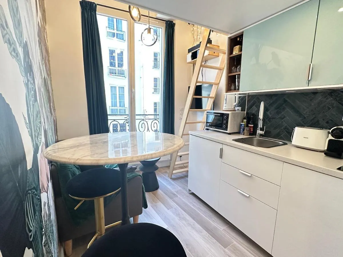 Apartment The Garden - Cosy Studio With Ac In The Very Center Of Paris