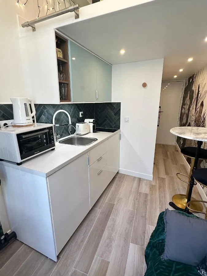 The Garden - Cosy Studio With Ac In The Very Center Of Paryż